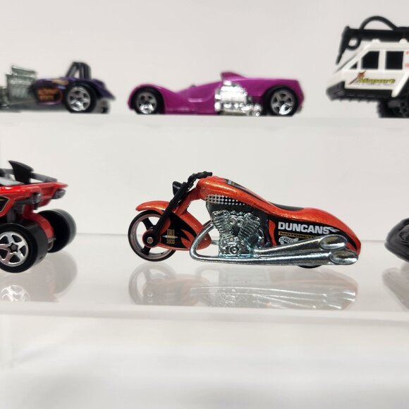 Lot of (9) Hot Wheels Diecast Cars 1998-2002 1/64 (g3) - Picture 7 of 11